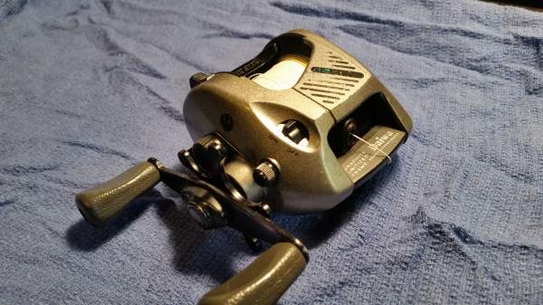 old daiwa baitcaster for sale, $30 for local pick up, $33 with shipping  included