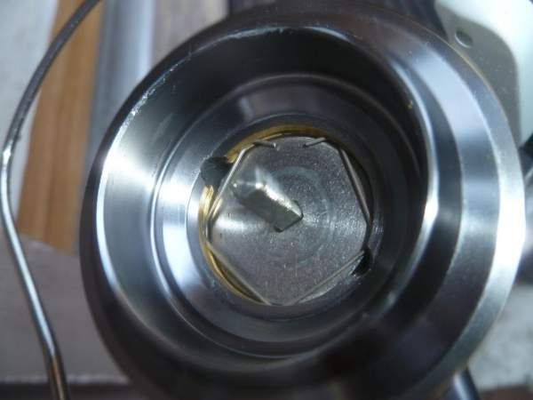Stradic 2000 FG USED SHIMANO REEL PART Rotor Nut Lock Plate 