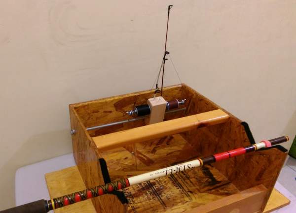 Poors man DIY Hand rod wrapper jig (from a wood box)