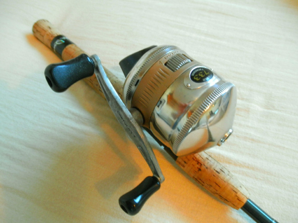 Zebco 733 THE HAWG - Direct Drive Push Button Spin Cast Fishing