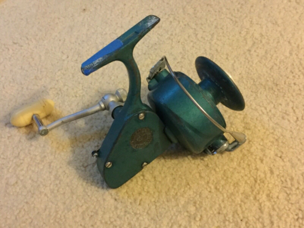 Vintage Penn Spinfisher 704 Greenie Spinning Reel